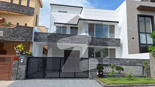 Luxurious 5 Bed Single unit House