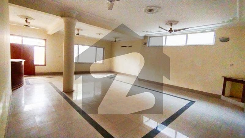South Open Corner Solid House with Basement South Open Corner Solid House with Basement