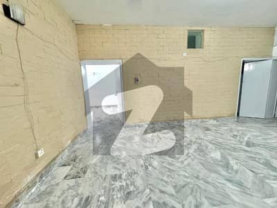 جی ۔ 9 اسلام آباد میں 2 کمروں کا 10 مرلہ زیریں پورشن 1.4 لاکھ میں کرایہ پر دستیاب ہے۔