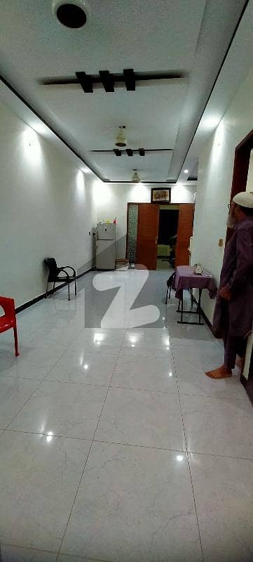 گلستانِِ جوہر ۔ بلاک 13 گلستانِ جوہر,کراچی میں 3 کمروں کا 8 مرلہ بالائی پورشن 2.1 کروڑ میں برائے فروخت۔