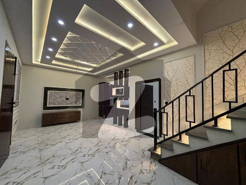 بش ایگزیکٹو ولاز ملتان میں 3 کمروں کا 5 مرلہ زیریں پورشن 72.0 ہزار میں کرایہ پر دستیاب ہے۔ بش ایگزیکٹو ولاز ملتان میں 3 کمروں کا 5 مرلہ زیریں پورشن 72.0 ہزار میں کرایہ پر دستیاب ہے۔