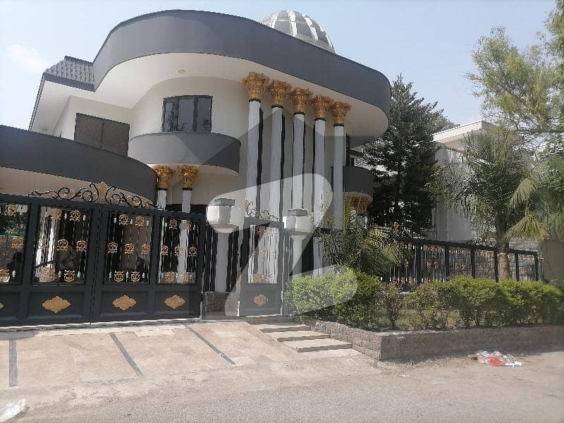 ایف ۔ 6 اسلام آباد میں 5 کمروں کا 1 کنال مکان 6.0 لاکھ میں کرایہ پر دستیاب ہے۔