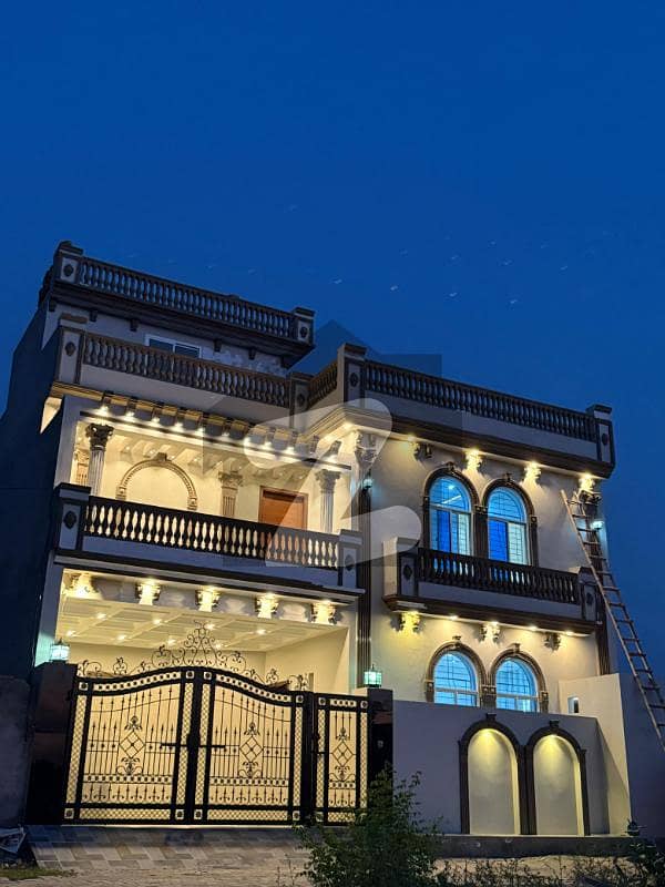 نظیر گارڈن سرگودھا میں 5 کمروں کا 5 مرلہ مکان 2.5 کروڑ میں برائے فروخت۔