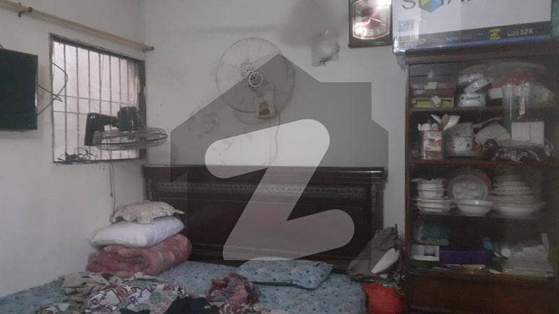 1 Bed Lounge 4th Floor Studio Apartment For Sale With Roof In Block 2 Gulshan-E-Iqbal