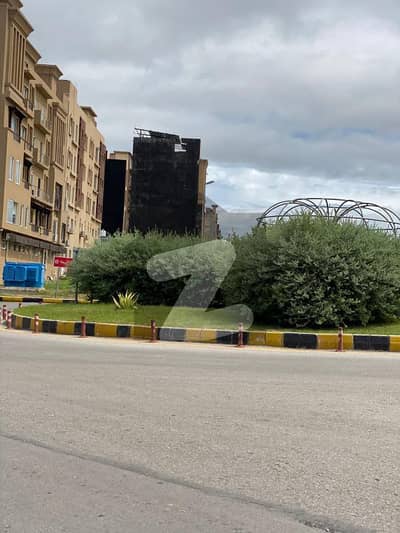 بحریہ ٹاؤن فیز 8 ۔ بلاک اے بحریہ ٹاؤن فیز 8,بحریہ ٹاؤن راولپنڈی,راولپنڈی میں 10 مرلہ رہائشی پلاٹ 80.0 لاکھ میں برائے فروخت۔