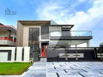 Top Quality 1 Kanal Designer House In B-17
