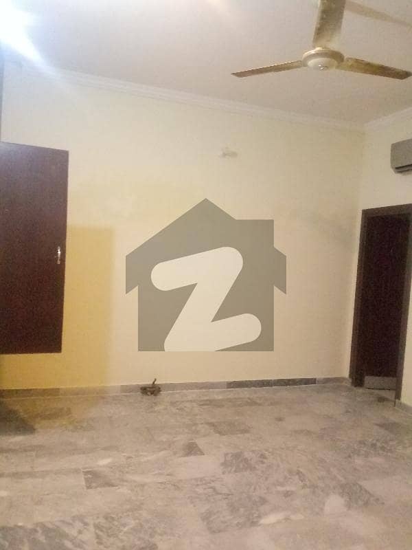 LOWER PORTION FOR RENT LOWER PORTION FOR RENT