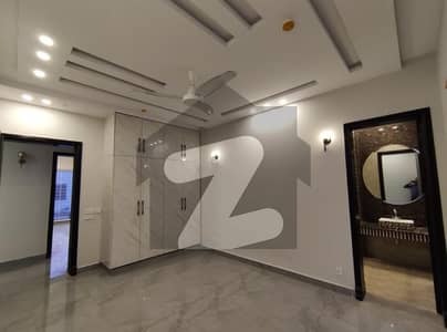 With Separate Entrance 1 Kanal Luxurious Lower Portion On Top Location For Rent In Suigas Society Near DHA Phase 5 Lahore With Separate Entrance 1 Kanal Luxurious Lower Portion On Top Location For Rent In Suigas Society Near DHA Phase 5 Lahore
