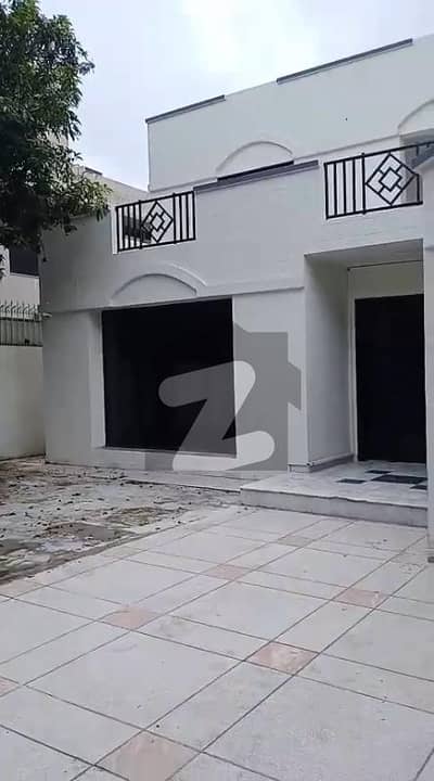 2 KANAL 9 MARLA HOUSE FOR RENT IN GULBERG 2