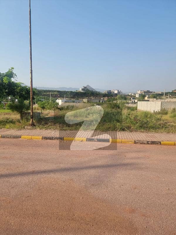 بنی گالہ اسلام آباد میں 1 کنال کمرشل پلاٹ 1.95 کروڑ میں برائے فروخت۔ بنی گالہ اسلام آباد میں 1 کنال کمرشل پلاٹ 1.95 کروڑ میں برائے فروخت۔