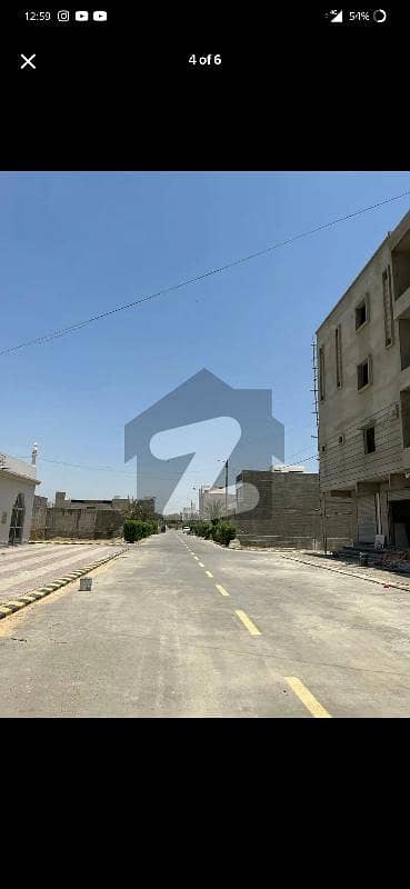 120 SQUARE YARD PLOT AVAILABLE FOR SALE (bank approval)