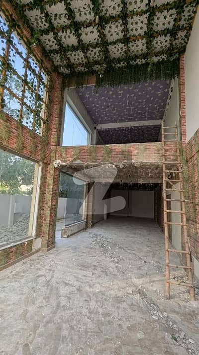 1500 Sqft Prime Luxury Commercial Space For High-End Boutique And Branded Outlets MM Alam Road Lahore College road, most prime location of Gulberg 1500 Sqft Prime Luxury Commercial Space For High-End Boutique And Branded Outlets MM Alam Road Lahore College road, most prime location of Gulberg