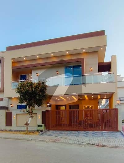 ٹاپ سٹی 1 - بلاک سی ٹاپ سٹی 1,اسلام آباد میں 7 کمروں کا 1 کنال مکان 7.8 کروڑ میں برائے فروخت۔