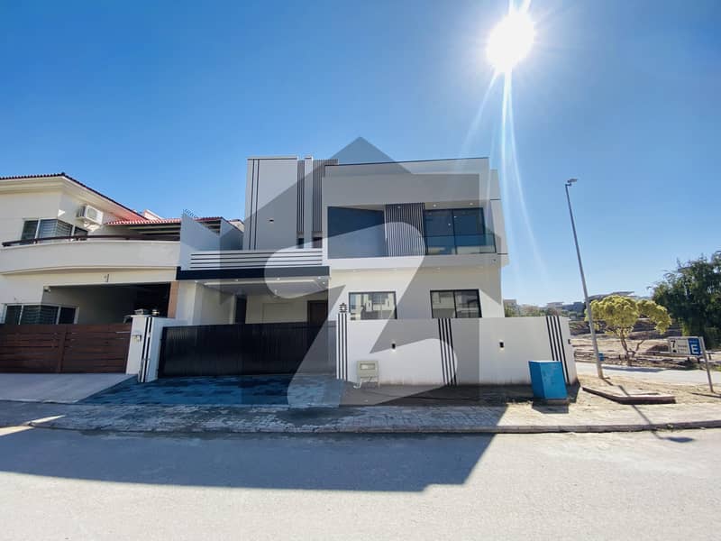 ڈی ایچ اے ڈیفینس فیز 2 ڈی ایچ اے ڈیفینس,اسلام آباد میں 5 کمروں کا 12 مرلہ مکان 7.5 کروڑ میں برائے فروخت۔ ڈی ایچ اے ڈیفینس فیز 2 ڈی ایچ اے ڈیفینس,اسلام آباد میں 5 کمروں کا 12 مرلہ مکان 7.5 کروڑ میں برائے فروخت۔