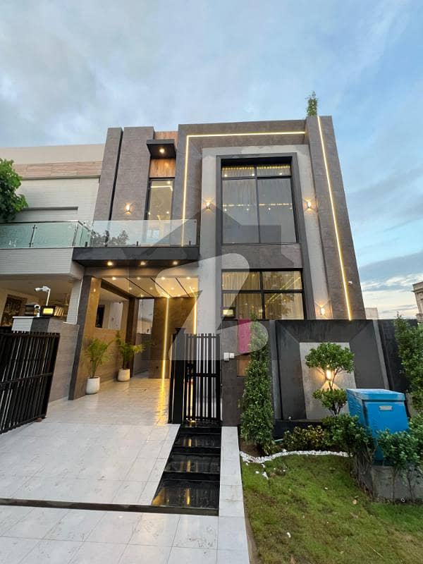 5 Marla Modern Bungalow For Sale Near School Park And Masjid 5 Marla Modern Bungalow For Sale Near School Park And Masjid