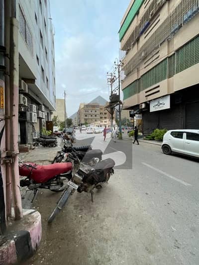 2-BEDROOM APARTMENT FOR SALE 1ST FLOOR 900 SQFT, PHASE 6 DHA KARACHI