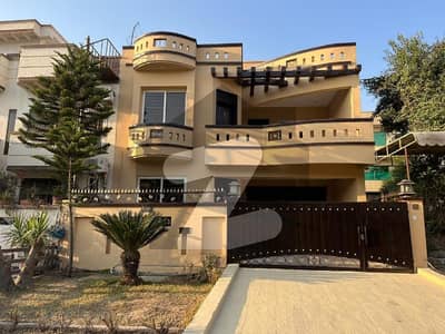 ای ۔ 11 اسلام آباد میں 4 کمروں کا 9 مرلہ مکان 7.0 کروڑ میں برائے فروخت۔