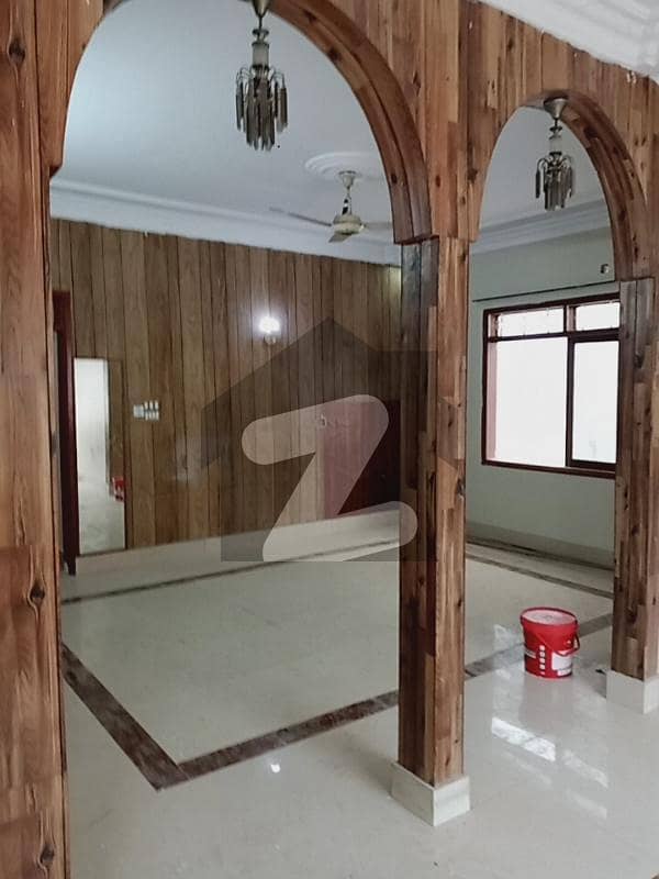 گلشنِ اقبال ٹاؤن کراچی میں 3 کمروں کا 16 مرلہ بالائی پورشن 1.3 لاکھ میں کرایہ پر دستیاب ہے۔ گلشنِ اقبال ٹاؤن کراچی میں 3 کمروں کا 16 مرلہ بالائی پورشن 1.3 لاکھ میں کرایہ پر دستیاب ہے۔