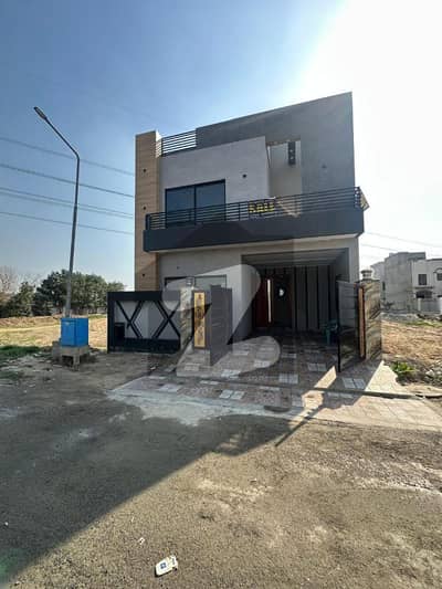 C BLOCK 5 MARLA MODREN DESING /HOUSE / FOR SALE IN /REASONABLE PRICE ,AL-KABIR TOWN PHASE 2. . .
