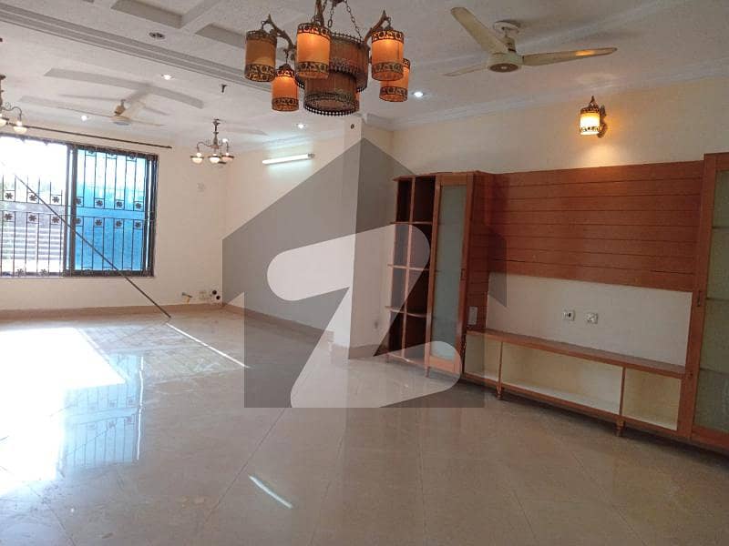 14 Marla upper Portion Available For Rent In G 13 14 Marla upper Portion Available For Rent In G 13