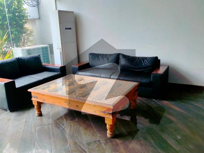 Get Your Hands On Office In G-11 Best Area Get Your Hands On Office In G-11 Best Area