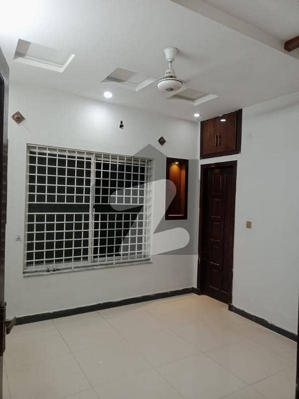 25*40 Full house available For Rent in G-13 1