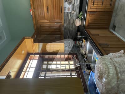 پاک آئیڈل کوآپریٹو ہاؤسنگ سوسائٹی کراچی میں 8 کمروں کا 1 کنال مکان 9.4 کروڑ میں برائے فروخت۔