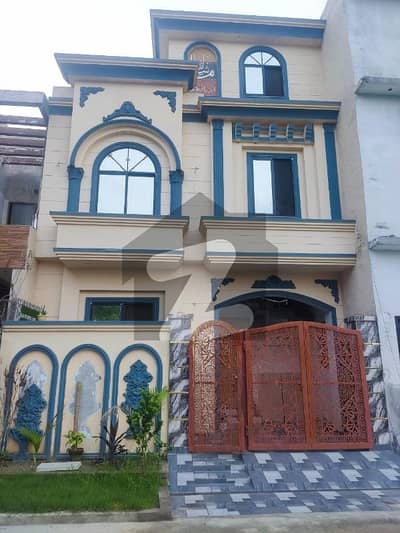 گرین لینڈ ہاؤسنگ سکیم جی ٹی روڈ,لاہور میں 3 کمروں کا 3 مرلہ مکان 1.35 کروڑ میں برائے فروخت۔