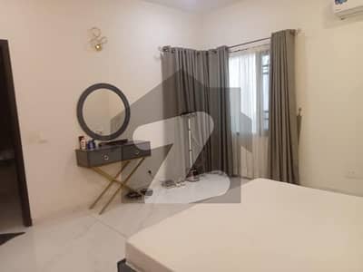 ڈی ایچ اے فیز 1 ڈی ایچ اے ڈیفینس,کراچی میں 6 کمروں کا 1 کنال مکان 7.75 لاکھ میں کرایہ پر دستیاب ہے۔