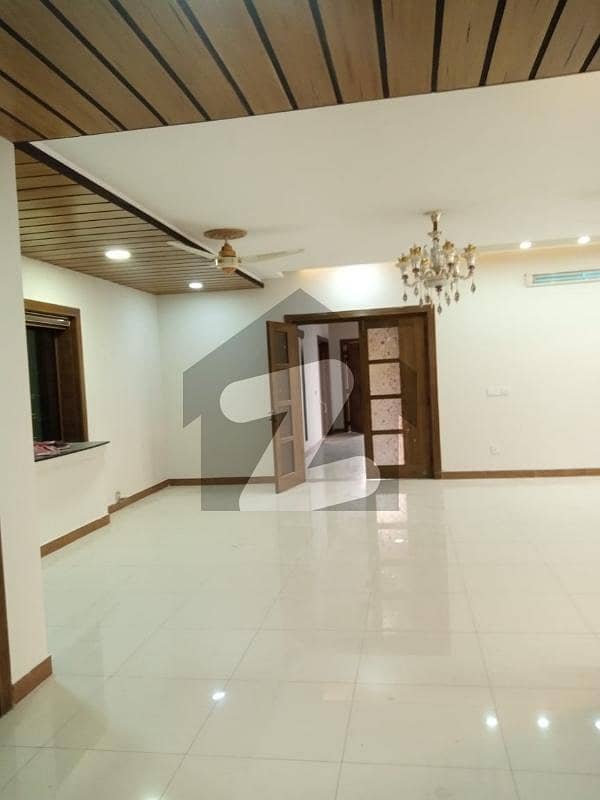 BEAUTIFUL HOUSE FOR RENT IN F 7 PEACE FULL LOCATION BEAUTIFUL HOUSE FOR RENT IN F 7 PEACE FULL LOCATION