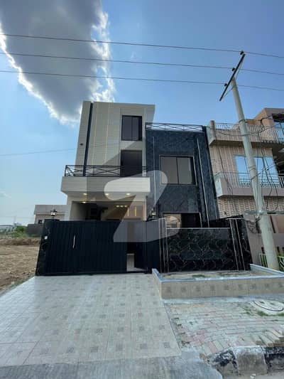 I Block 5 Marla Double Story House for Sale In New City Phase II