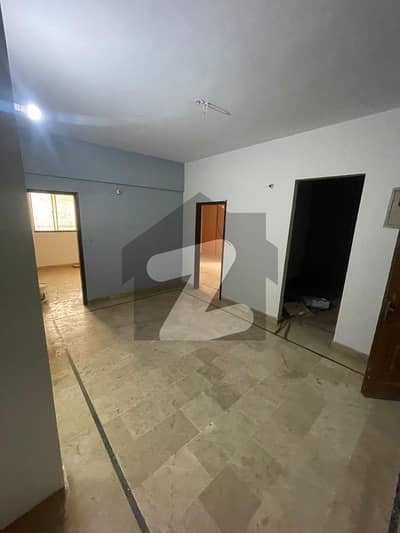3 Bed DD On 1300 Square Feet Flat Available For Rent In Kaneez Fatima Block1