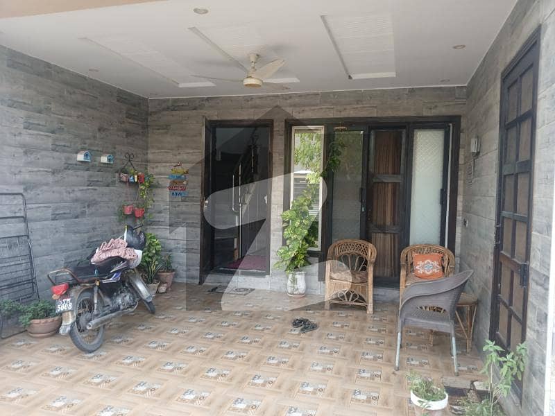 فضائیہ ہاؤسنگ سکیم فیز 1 فضائیہ ہاؤسنگ سکیم,لاہور میں 5 کمروں کا 11 مرلہ مکان 4.25 کروڑ میں برائے فروخت۔ فضائیہ ہاؤسنگ سکیم فیز 1 فضائیہ ہاؤسنگ سکیم,لاہور میں 5 کمروں کا 11 مرلہ مکان 4.25 کروڑ میں برائے فروخت۔