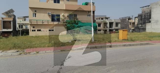 بحریہ ٹاؤن فیز 8 ۔ بلاک ایم بحریہ ٹاؤن فیز 8,بحریہ ٹاؤن راولپنڈی,راولپنڈی میں 5 مرلہ رہائشی پلاٹ 72.0 لاکھ میں برائے فروخت۔