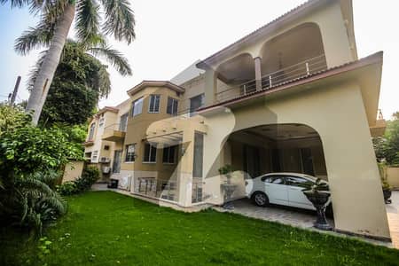 2 Kanal House with Basement (Commercial Use) for Rent Gulberg 2, Lahore