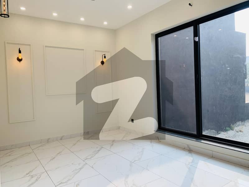 مری روڈ راولپنڈی میں 6 کمروں کا 5 مرلہ مکان 3.0 کروڑ میں برائے فروخت۔