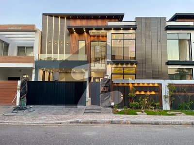 10 MARLA BRAND NEW MODERN HOUSE AVAILABLE FOR SALE IN ROYAL ORCHARD MULTAN
