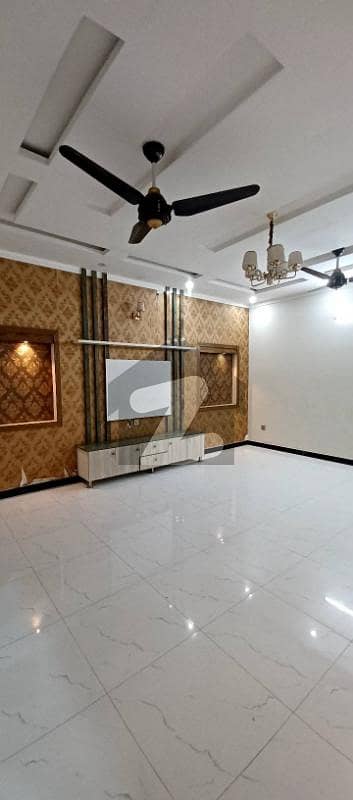 12 Marla Luxury Ground Portion Available For Rent 12 Marla Luxury Ground Portion Available For Rent