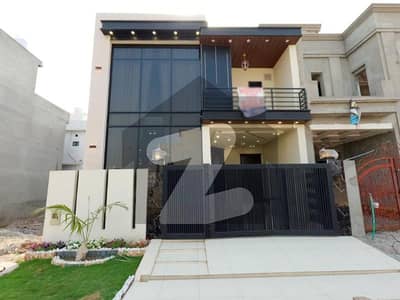 Modern 5 Marla Designer Home For Sale Prime Location!