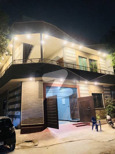 CORNER HOUSE AVAILABLE FOR SELL 170sqyard Ground+One LEASED WEST OPEN CORNER 30ft/30ft corner WALKING DISTANCE TO MASJID. Back on park