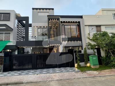 10 MARLA LUXURY HOUSE FOR SALE IN JOHAR BLOCK BAHRIA TOWN LAHORE 10 MARLA LUXURY HOUSE FOR SALE IN JOHAR BLOCK BAHRIA TOWN LAHORE