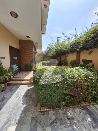 400Sqyrd House (One Unit) Leased