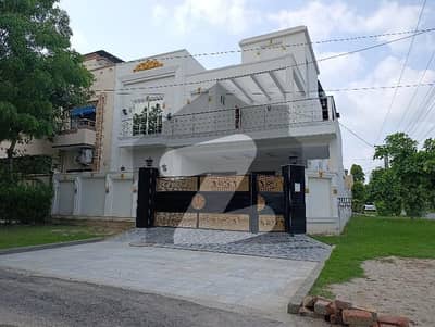 10 Marla Corner 60 Feet Road Brand New House For Sale In Valencia Town