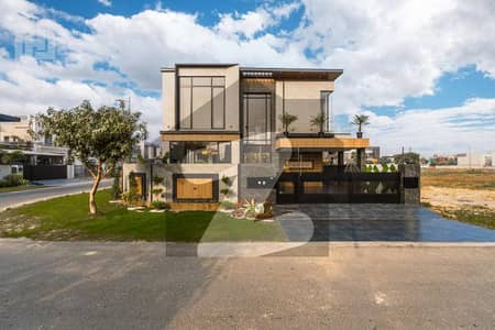 1 Kanal Prime Location Luxury House For Sale In DHA Phase 7 Near Fairways Commercial