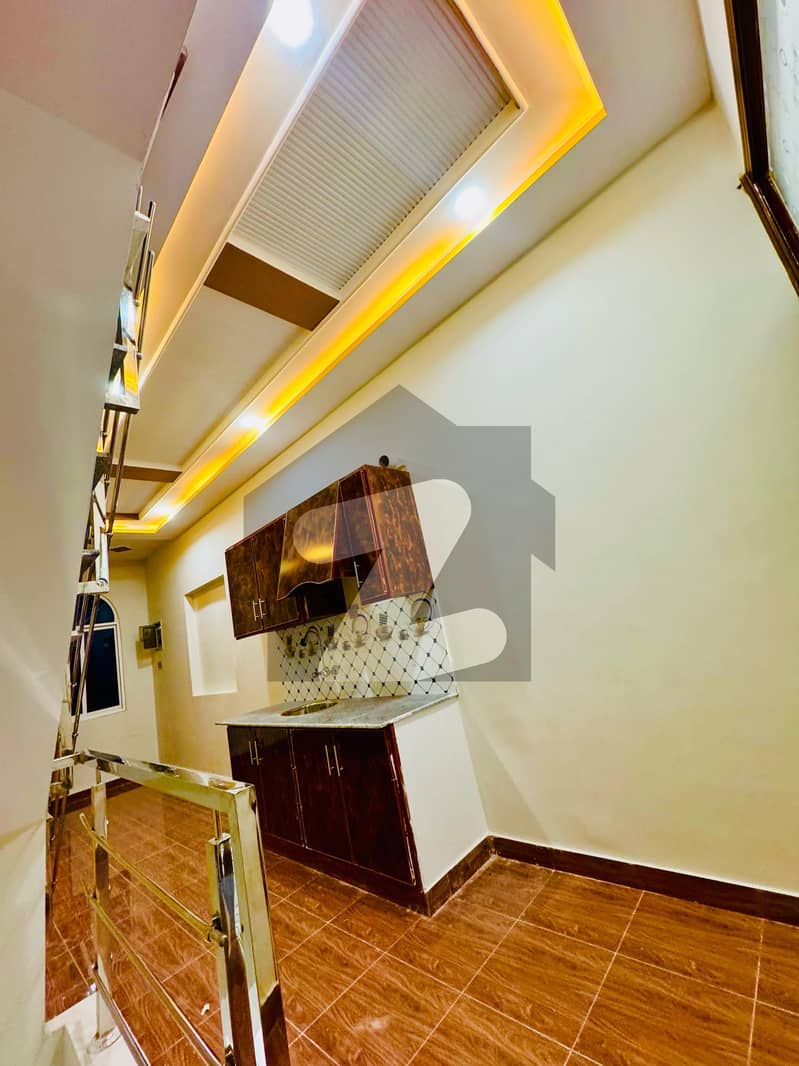 سکیم موڑ ملتان روڈ,لاہور میں 3 کمروں کا 2 مرلہ مکان 85.0 لاکھ میں برائے فروخت۔ سکیم موڑ ملتان روڈ,لاہور میں 3 کمروں کا 2 مرلہ مکان 85.0 لاکھ میں برائے فروخت۔