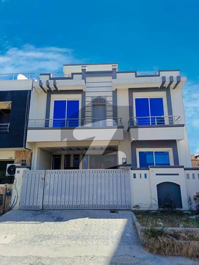 7 Marla Triple Storey House For Sale In G-13/2 Islamabad