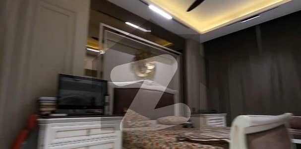 Flat Spread Over 2800 Square Feet In Clifton - Block 9 Available