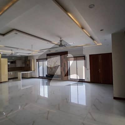 Luxury 2 kanal house uper portion for rent