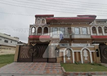 آرکیٹیکٹس انجنیئرز ۔ بلاک کے آرکیٹیکٹس انجنیئرز ہاؤسنگ سوسائٹی,لاہور میں 5 کمروں کا 10 مرلہ مکان 3.8 کروڑ میں برائے فروخت۔