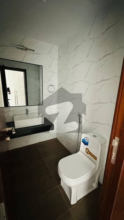 1 Bedroom Apartment for Rent very Prime Location of Lahore DHA Phase 6 Defense Raya